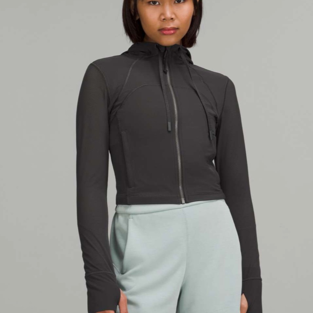 NWT Lululemon Nulu and Mesh Cropped Define Jacket Graphite Grey Size 8 Perfect
